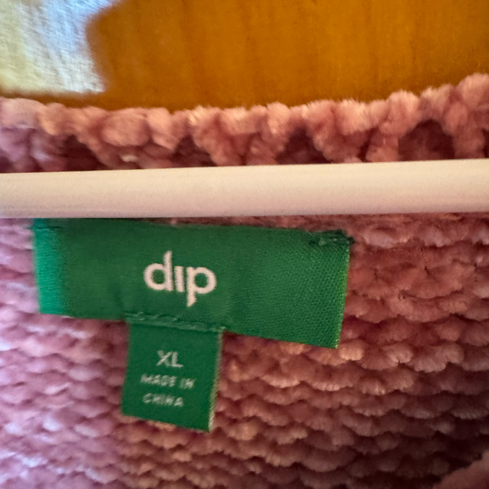 Pink sweater - Picture 2 of 3